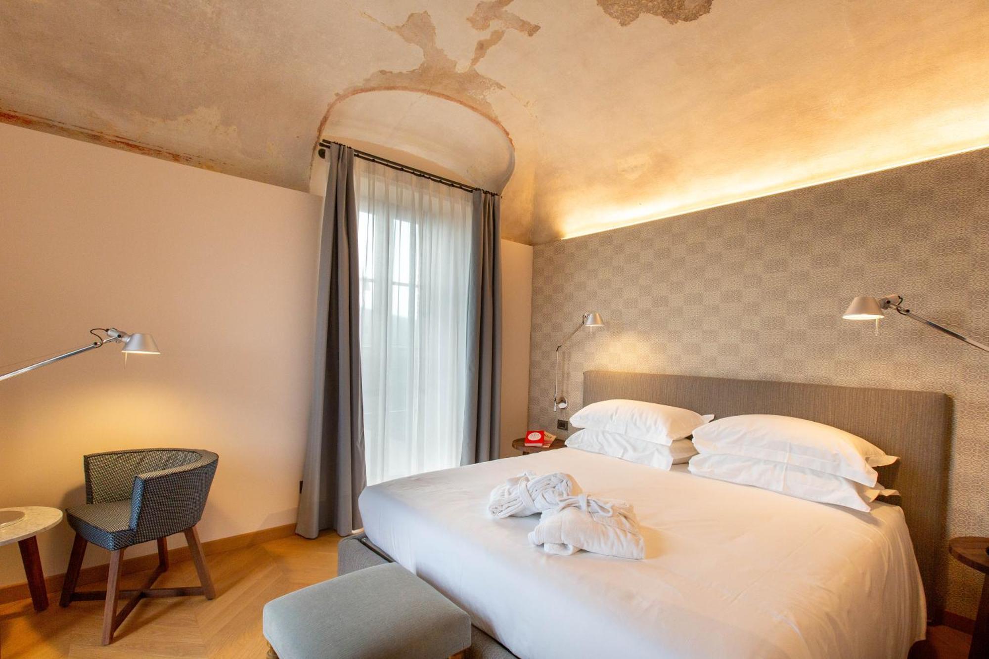 Villaggio Narrante - Cascina Galarej Serralunga d'Alba Bagian luar foto